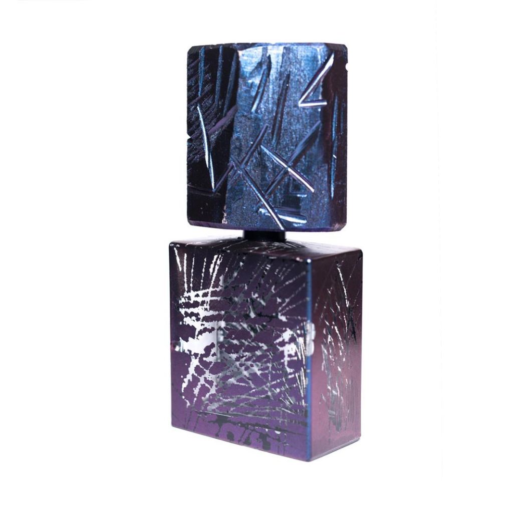 Filippo Sorcinelli Perfumes born in 2014; dedicated to the artistic passions of their creator:
  Gothic art, music, photographyÃ¢â‚¬Â¦the fog.Shop at fragrapedia.com