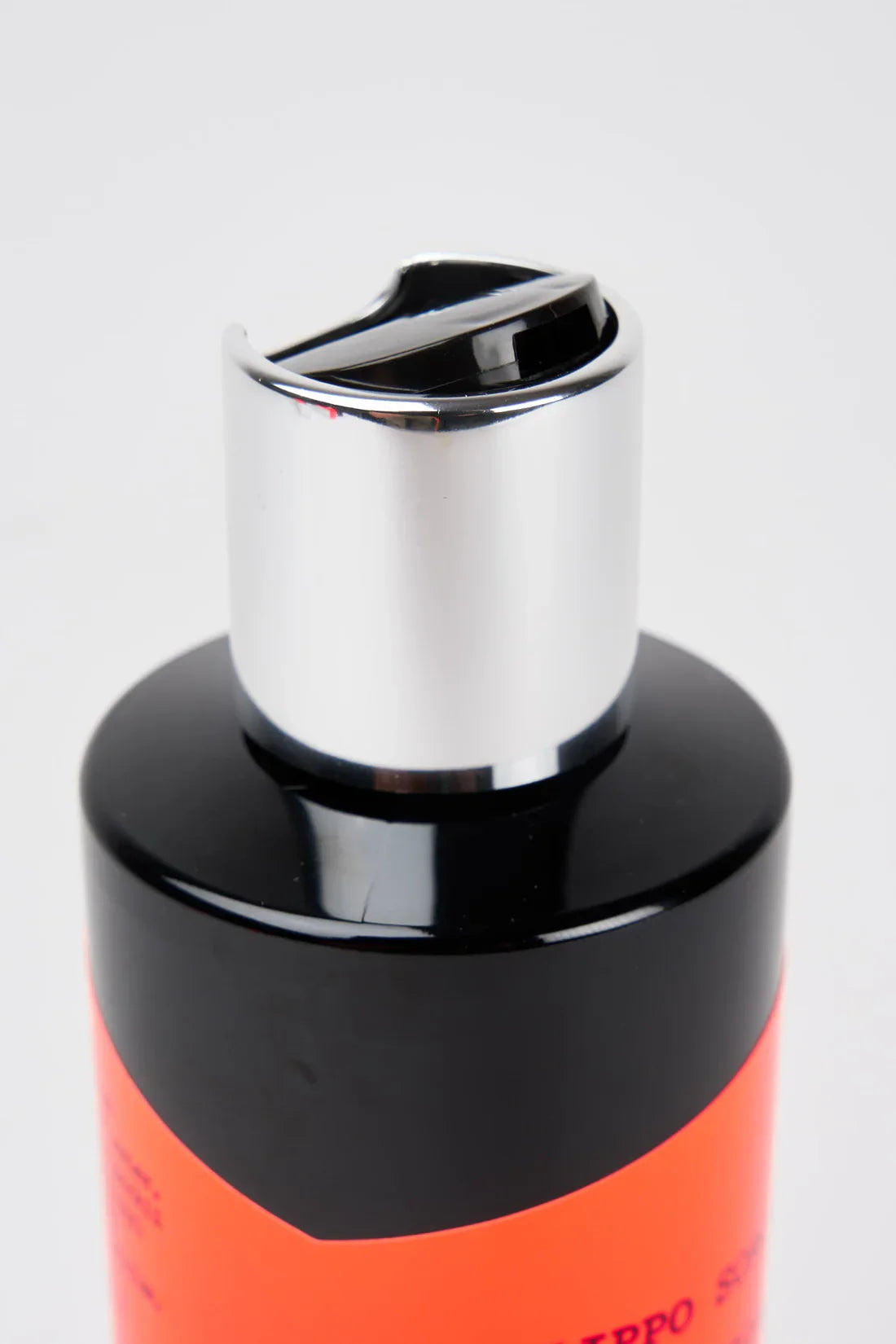 SUPERFLUO LENTEZZA CAREZZA SHOWER GEL - Filippo Sorcinelli